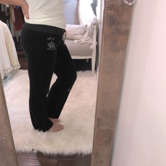 BCBGMAXAZRIA size medium designer black velour sweatpants - Picture 2 of 7